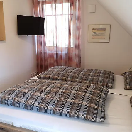 In Mellnitz Mit Grossem Garten Ferienhaus *
